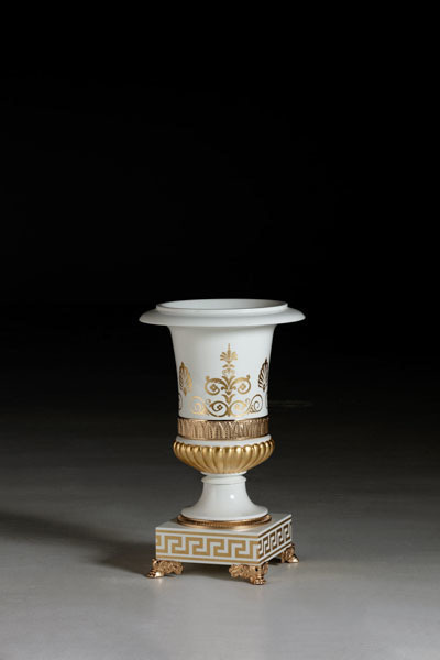 DECORATIVE COLLECTION ACCESSORIES COLLECTION