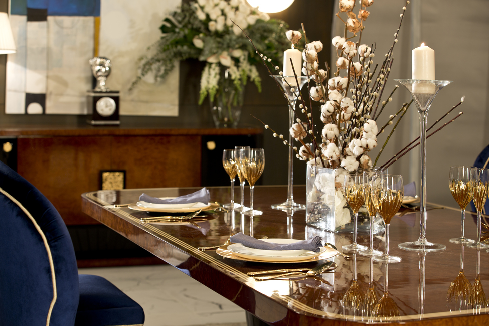 DINING TABLE AUSTIN
