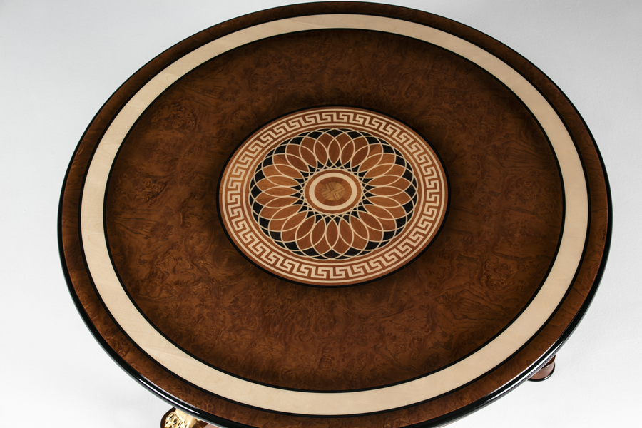 COFFEE TABLE SINGULAR PIECES