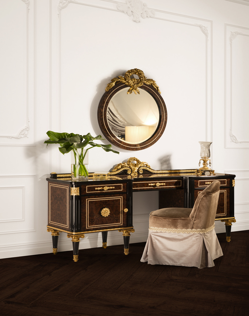 DRESSING TABLE TRIANON