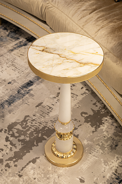 SIDE TABLE SINGULAR PIECES