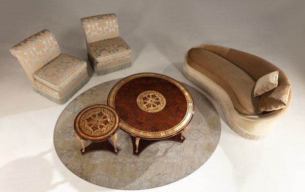 COFFEE TABLE SINGULAR PIECES