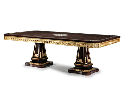 DINING TABLE TRIANON